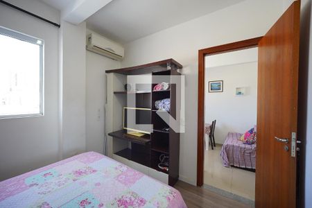 Quarto de apartamento para alugar com 1 quarto, 22m² em Barreiros, São José