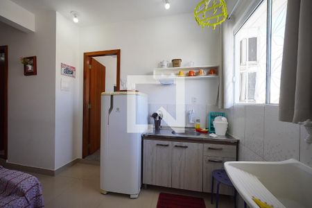Sala - -cozinha de apartamento para alugar com 1 quarto, 22m² em Barreiros, São José
