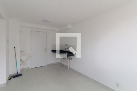 Sala/Cozinha de apartamento para alugar com 2 quartos, 34m² em Vila Carmosina, São Paulo