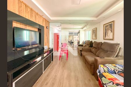 Sala de TV de apartamento para alugar com 2 quartos, 65m² em Areias, São José