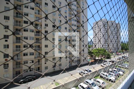 Vista de apartamento à venda com 2 quartos, 60m² em Jacarepaguá, Rio de Janeiro