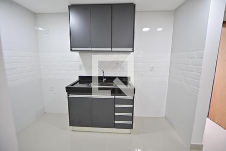Apartamento para alugar com 2 quartos, 60m² em Vila Rosa, Goiânia