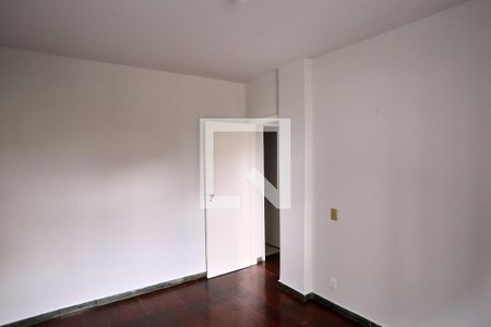 Quarto de apartamento à venda com 2 quartos, 78m² em Santo Antônio, Belo Horizonte