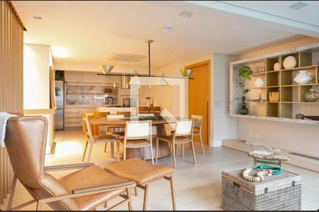 Apartamento à venda com 3 quartos, 125m² em Moema, São Paulo