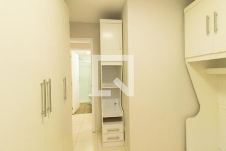 Quarto 1 de apartamento para alugar com 3 quartos, 68m² em Novo Mundo, Curitiba