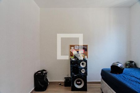 Quarto 2 de apartamento para alugar com 2 quartos, 34m² em Jardim Bandeirantes, São Paulo