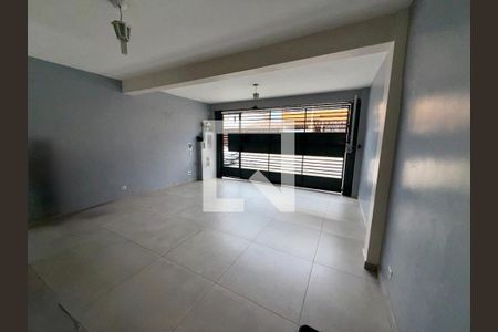 Foto 03 de casa à venda com 5 quartos, 236m² em Parque Edu Chaves, São Paulo