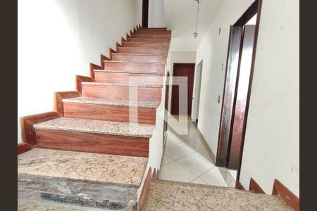Casa à venda com 4 quartos, 240m² em São Francisco, Niterói
