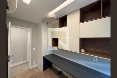 Quarto 1 de apartamento à venda com 3 quartos, 96m² em Botafogo, Rio de Janeiro