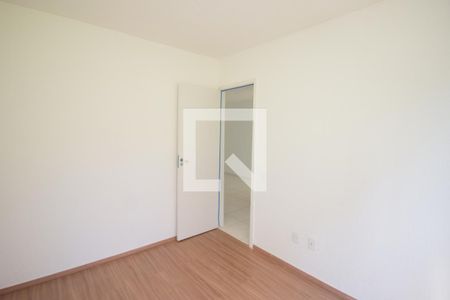 Quarto 2 de apartamento para alugar com 2 quartos, 42m² em Caiapos, Contagem