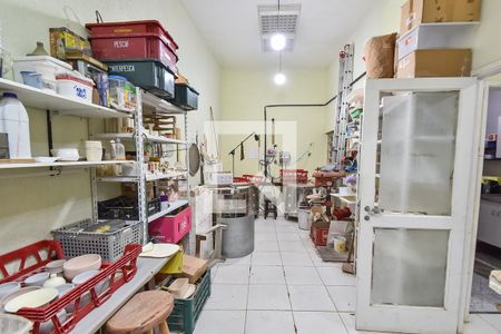 Quarto 2 de casa à venda com 2 quartos, 150m² em Liberdade, São Paulo