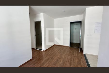 Sala de apartamento para alugar com 2 quartos, 50m² em Recreio dos Bandeirantes, Rio de Janeiro