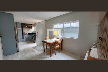 Casa para alugar com 2 quartos, 105m² em Morro Branco, Itaquaquecetuba