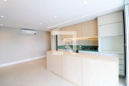 Sala / Cozinha de apartamento para alugar com 2 quartos, 77m² em Santo Amaro, São Paulo