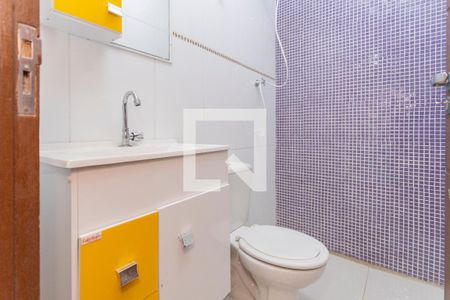Banheiro de casa para alugar com 2 quartos, 40m² em Jardim Malia Ii, São Paulo