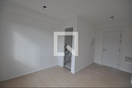 Sala/Quarto de kitnet/studio à venda com 1 quarto, 16m² em Vila Nilo, São Paulo