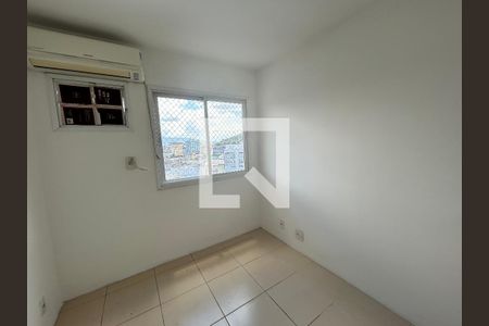 Quarto de apartamento para alugar com 2 quartos, 45m² em Cascadura, Rio de Janeiro