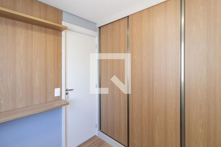 Quarto 1 de apartamento para alugar com 2 quartos, 36m² em Chacara Santa Lucia dos Ypes, Carapicuíba