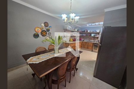 Casa à venda com 3 quartos, 166m² em Vila Butantã, São Paulo