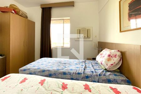 Quarto de kitnet/studio à venda com 1 quarto, 45m² em Santa Efigênia, Belo Horizonte