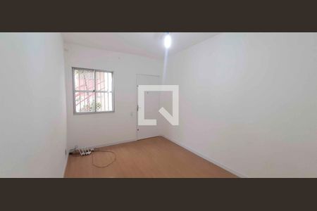 Apartamento para alugar com 2 quartos, 57m² em Jardim Roberto, Osasco