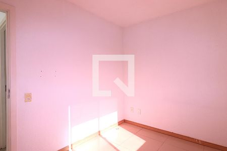Quarto 1 de apartamento para alugar com 2 quartos, 43m² em Sarandi, Porto Alegre
