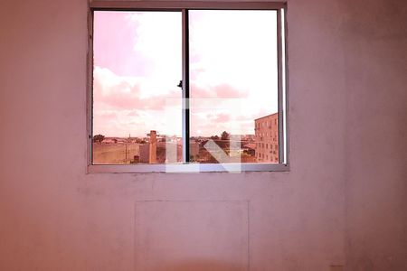 Janela da Quarto 1 de apartamento para alugar com 2 quartos, 43m² em Sarandi, Porto Alegre