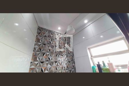 Banheiro da Suíte 2 de casa à venda com 2 quartos, 300m² em Veloso, Osasco