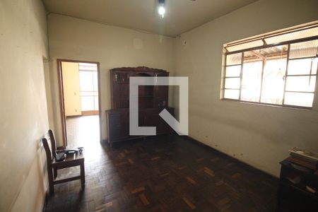 Copa de casa à venda com 3 quartos, 118m² em Industrial, Contagem