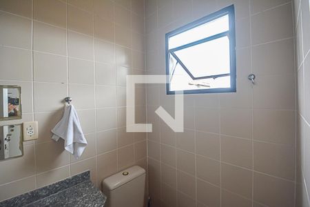 Banheiro da Suíte de casa de condomínio à venda com 3 quartos, 126m² em Demarchi, São Bernardo do Campo