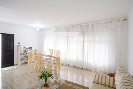 Sala de casa à venda com 4 quartos, 200m² em Jardim Orlandina, São Bernardo do Campo