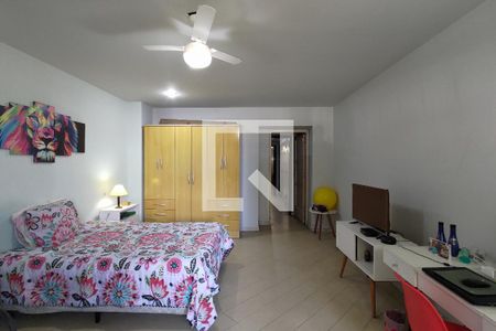 Quarto 1 de apartamento à venda com 2 quartos, 136m² em Copacabana, Rio de Janeiro