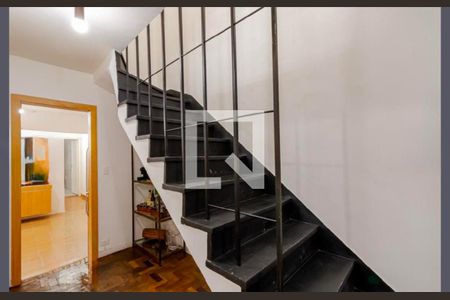 Sala de casa para alugar com 3 quartos, 185m² em Jardim Santa Emilia, São Paulo