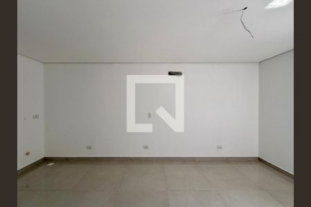 Sala/Quarto de kitnet/studio à venda com 0 quarto, 32m² em Vila Congonhas, São Paulo
