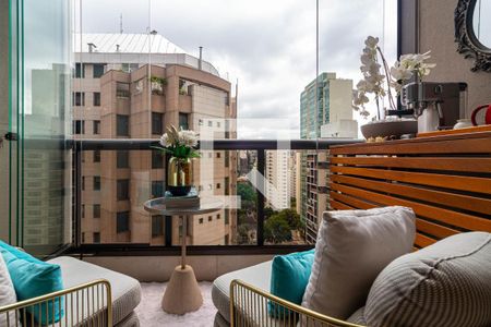 Varanda de apartamento à venda com 2 quartos, 70m² em Moema, São Paulo