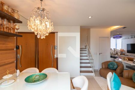 Sala de apartamento à venda com 2 quartos, 70m² em Moema, São Paulo