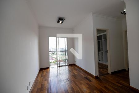 sala de apartamento para alugar com 2 quartos, 55m² em Jardim Tupanci, Barueri