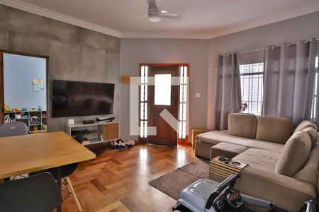 Sala de casa à venda com 3 quartos, 134m² em Vila Prudente, São Paulo