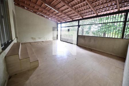 Casa para alugar com 3 quartos, 276m² em Residencial Campos Dourados, Goiânia