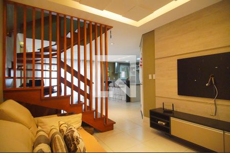 Sala  de casa de condomínio à venda com 3 quartos, 124m² em Pinheiro, São Leopoldo