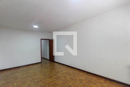 Quarto 1 de casa para alugar com 3 quartos, 170m² em Chácara Mafalda, São Paulo