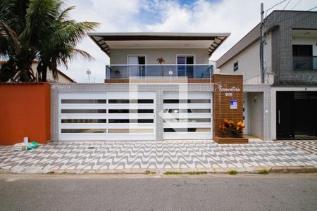 Fachada de casa de condomínio para alugar com 2 quartos, 61m² em Maracanã, Praia Grande