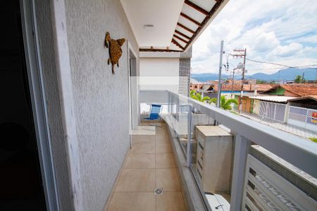 Varanda de casa de condomínio para alugar com 2 quartos, 63m² em Maracanã, Praia Grande