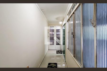 Corredor  de casa à venda com 4 quartos, 350m² em Vila Londrina, São Paulo