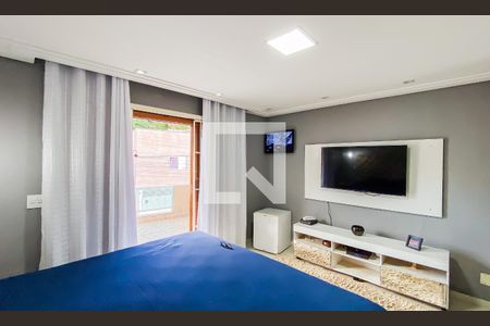 Suite  de casa à venda com 4 quartos, 350m² em Vila Londrina, São Paulo