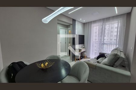 Sala de apartamento para alugar com 2 quartos, 42m² em Santa Maria, Santo André