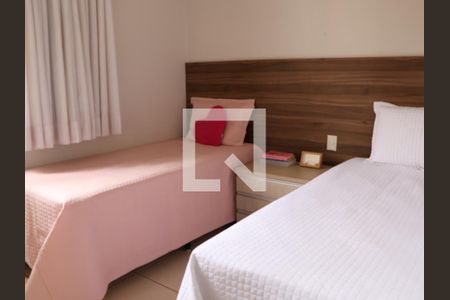 Quarto 2 de apartamento para alugar com 3 quartos, 75m² em Setor Negrão de Lima, Goiânia