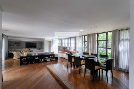 Sala 1 de casa à venda com 3 quartos, 561m² em Santa Lúcia, Belo Horizonte