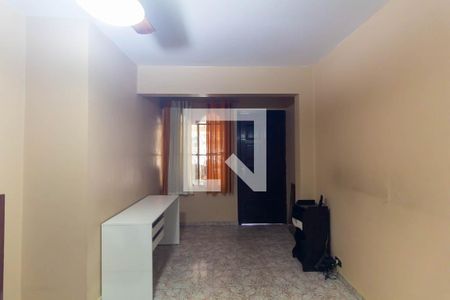 Sala de casa à venda com 4 quartos, 148m² em Conjunto Residencial Sitio Oratorio, São Paulo