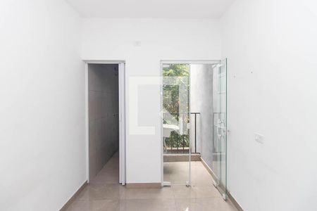 Kitnet de casa de condomínio para alugar com 1 quarto, 20m² em Vila Nilo, São Paulo